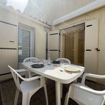 Pavillon Climatise Pres De La Plage, 3 Pieces, 5 Couchages, Terrasse, Parking Prive - Fr-1-229-775 * Gruissan